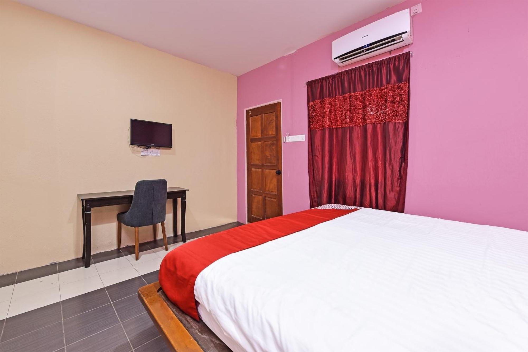 Oyo 90561 Awan Biru Motel Pantai Cenang  Exterior photo